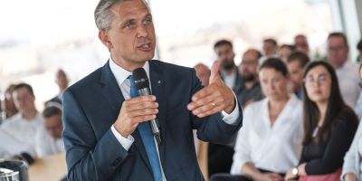 Über 100 Expert:innen aus Österreich und Deutschland diskutierten auf Einladung der Jobnet.AG – Fachkonferenz zur Arbeitsmarktintegration von Personen mit Migrationsgeschichte